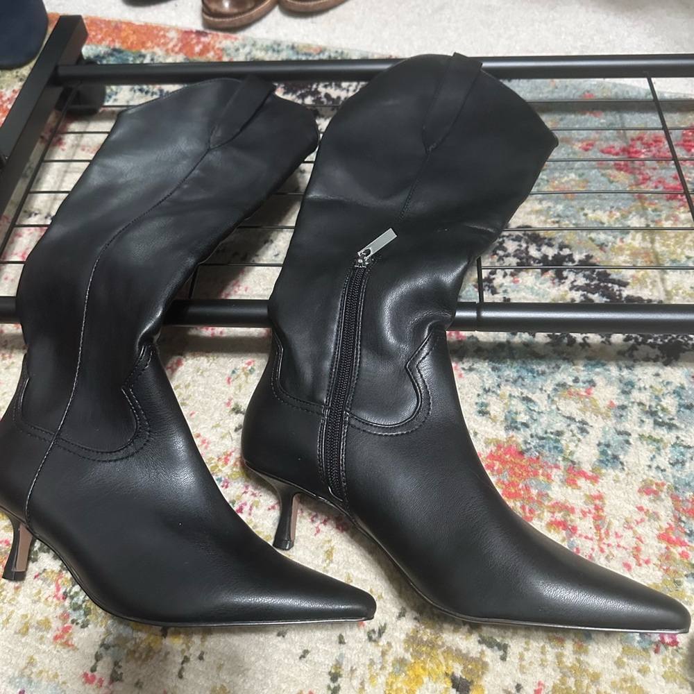Steve Madden Black Heeled Boots never worn